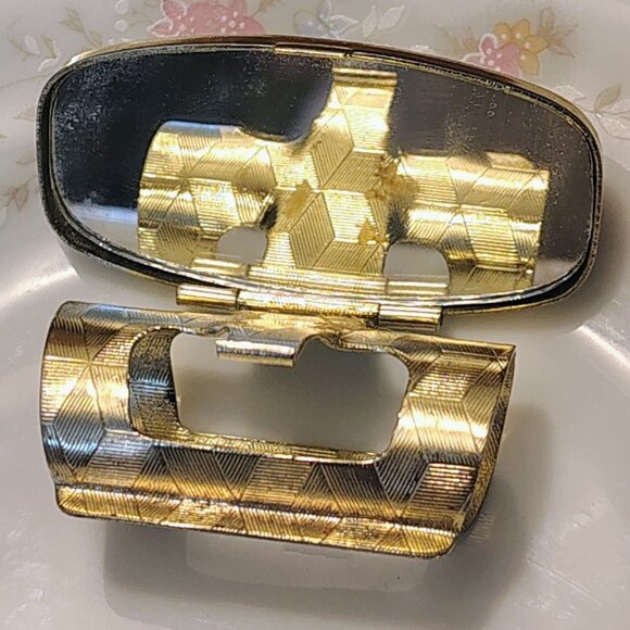 Vintage Japan Mirrored Lipstick Tube Holder Ring Cameo Carved Coral Lucite - Picture 6 of 8